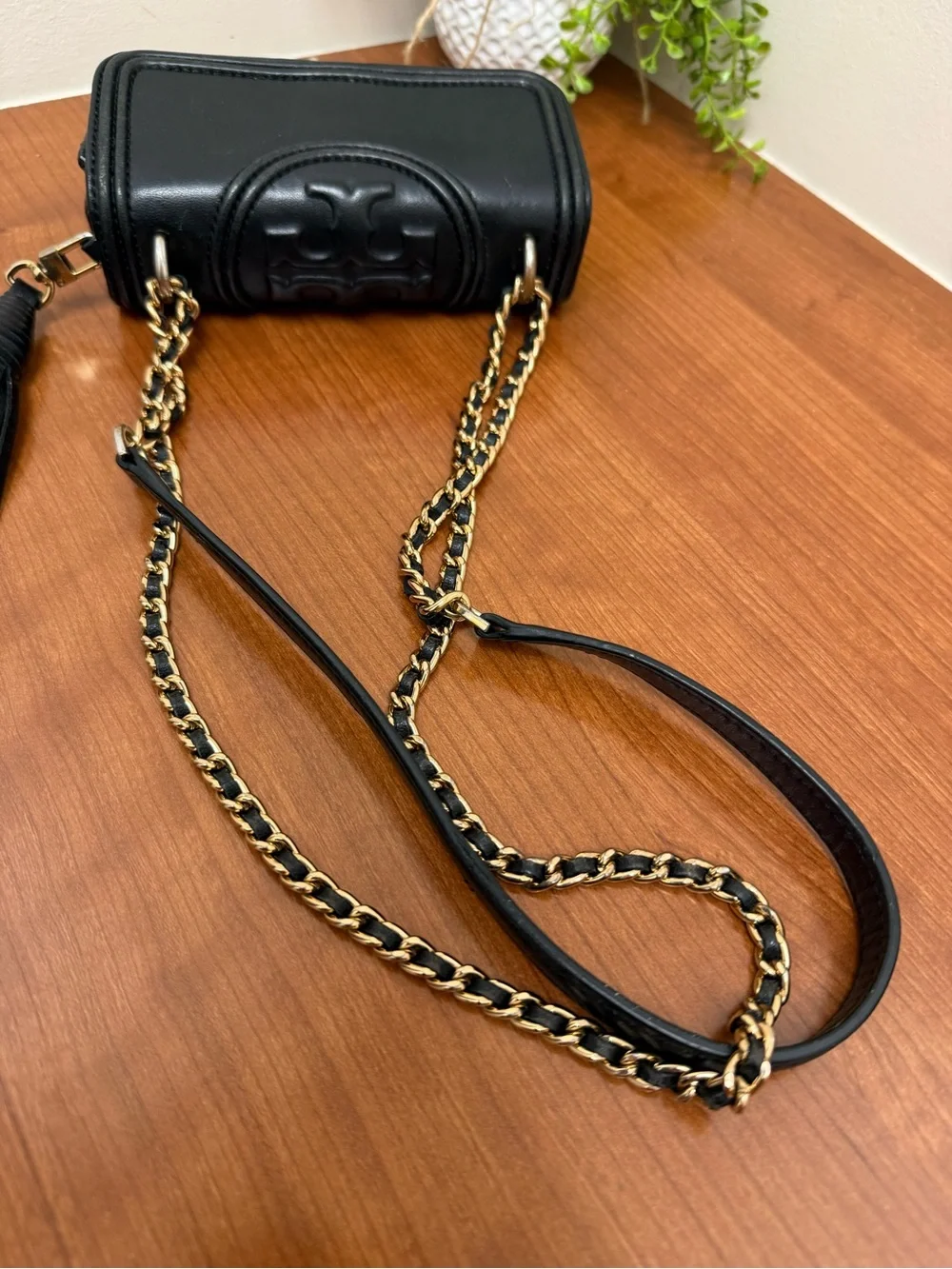 Tory Burch Women's Black Leather Small Fleming Convertible Shoulder Bag EUC
